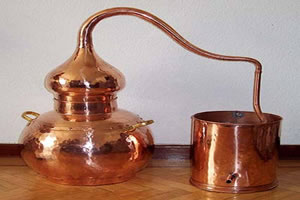A destilação é usada nos alambiques